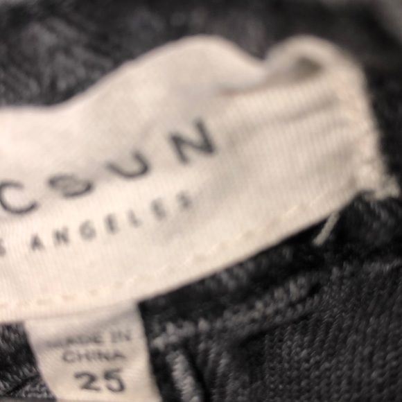 Pacsun size 25 black distressed jean mini skirt - Picture 4 of 7